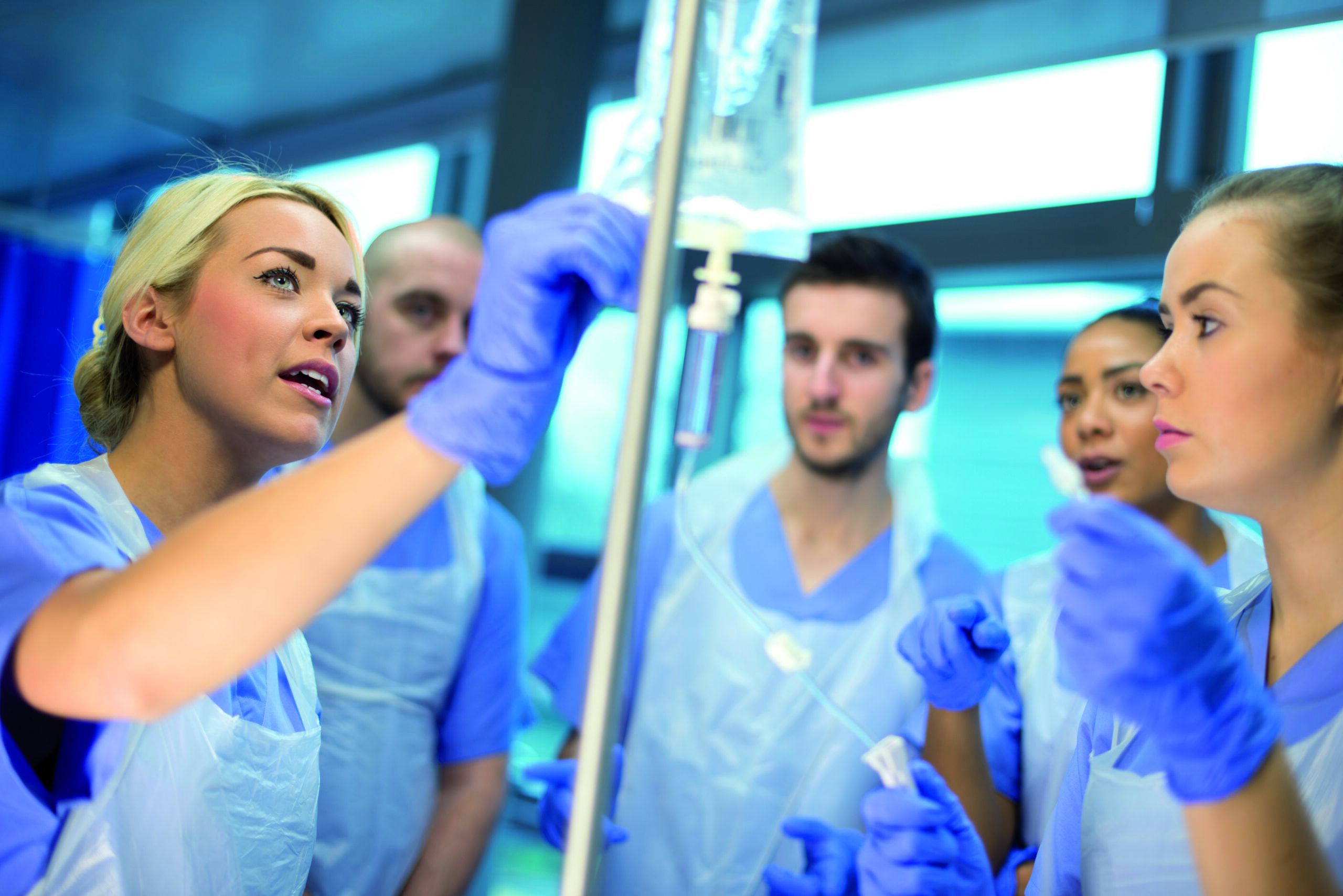 Famulatur (Innere Medizin, Chirurgie, Orthopädie & Unfallchirurgie, Notfallmedizin) – mit echtem Lerneffekt & bis zu 500€ Vergütung!